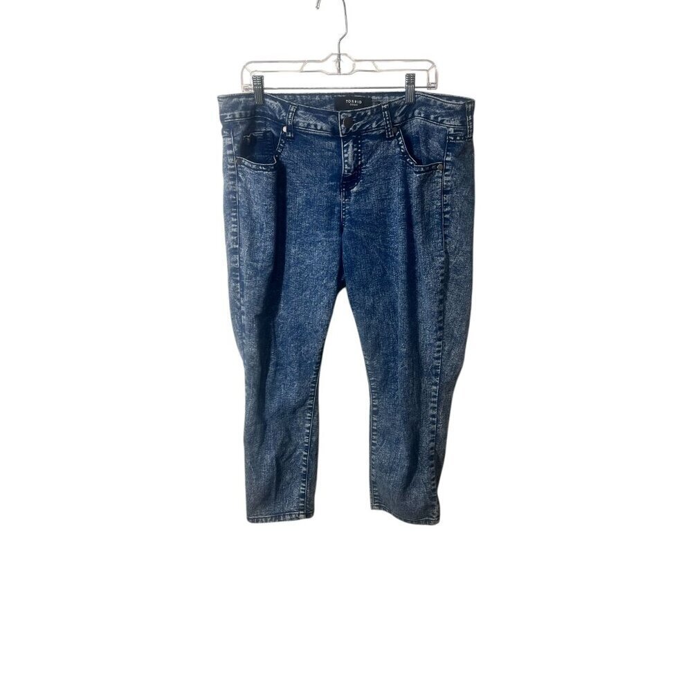 Torrid Womens Denim Distressed Blue Wash Cropped Jeans Size 16R